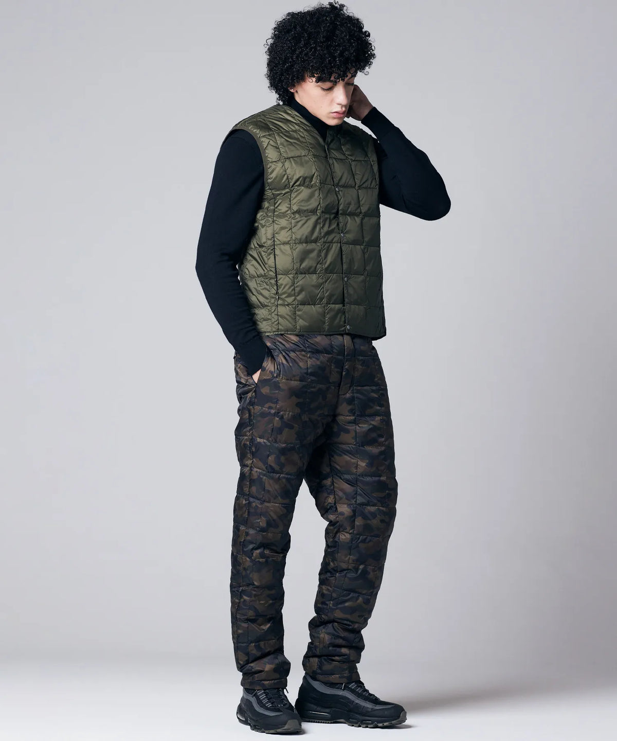 OLIVE／模特兒身高 180cm／穿著尺寸 L