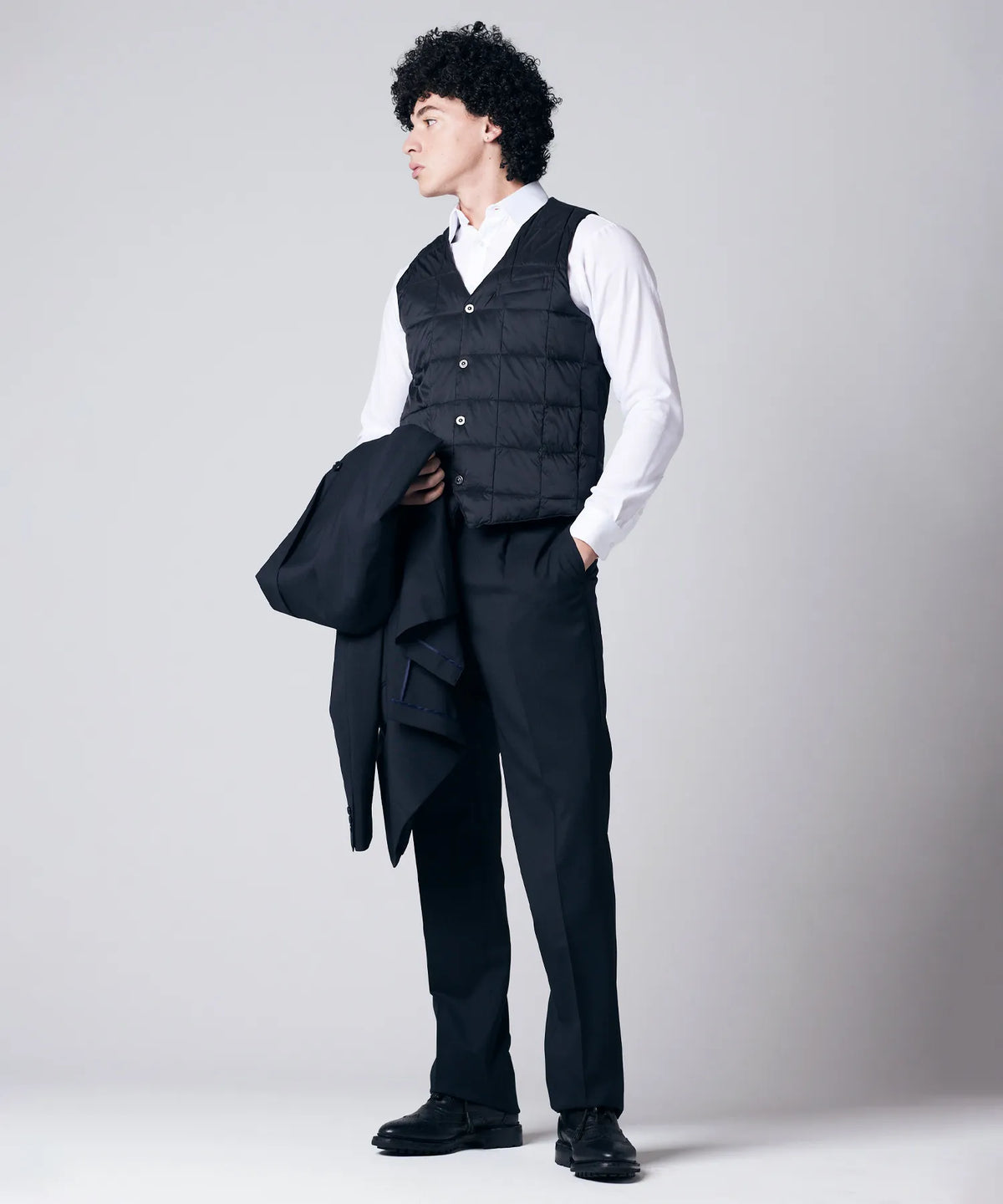 BLACK／模特兒身高 180cm／穿著尺寸 L