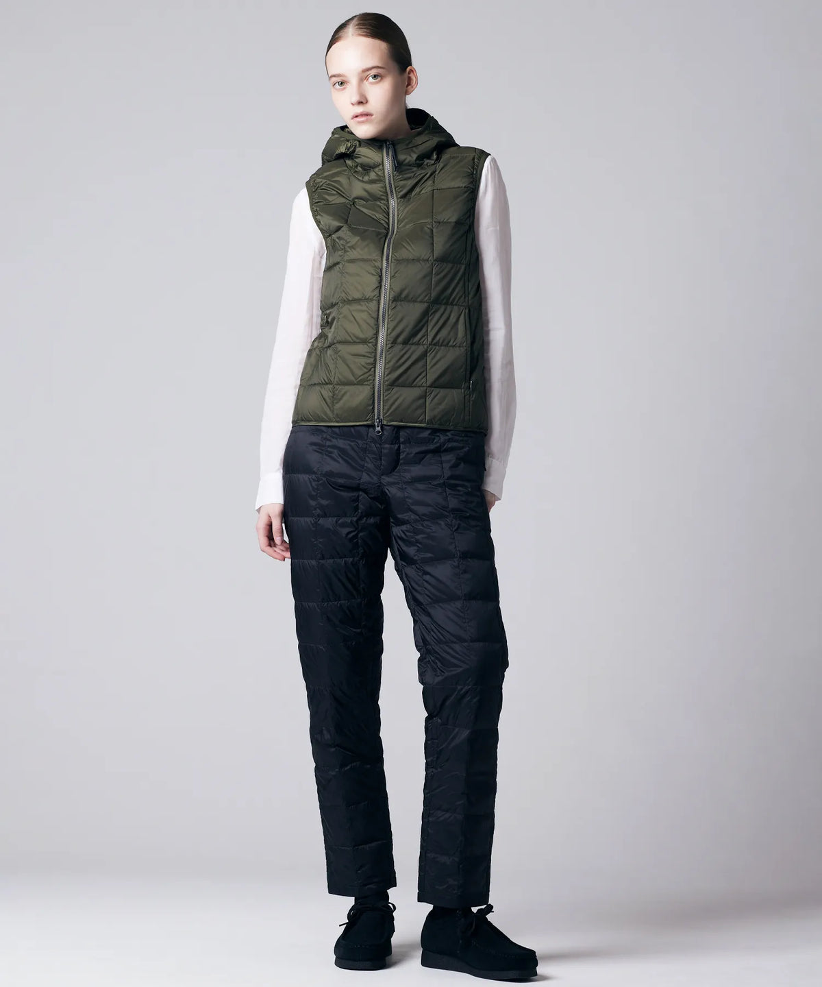 BLACK／模特兒身高 170cm／穿著尺寸 XS