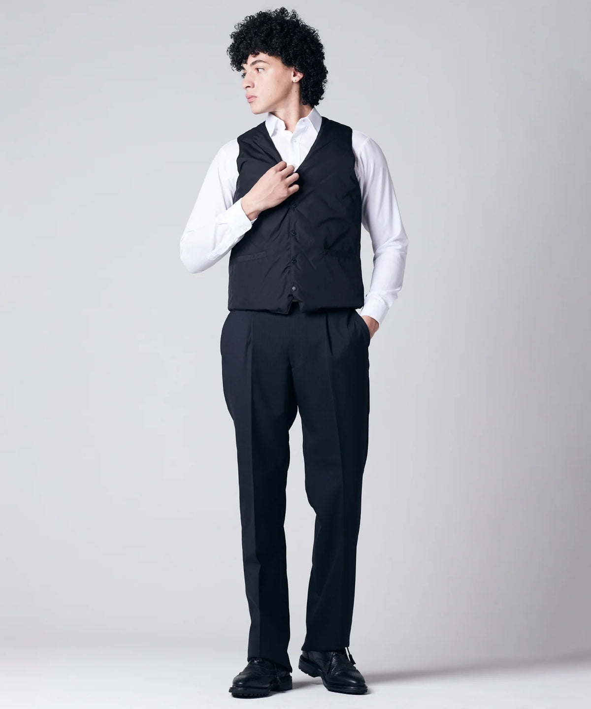 BLACK（裏側）／模特兒身高 180cm／穿著尺寸 L