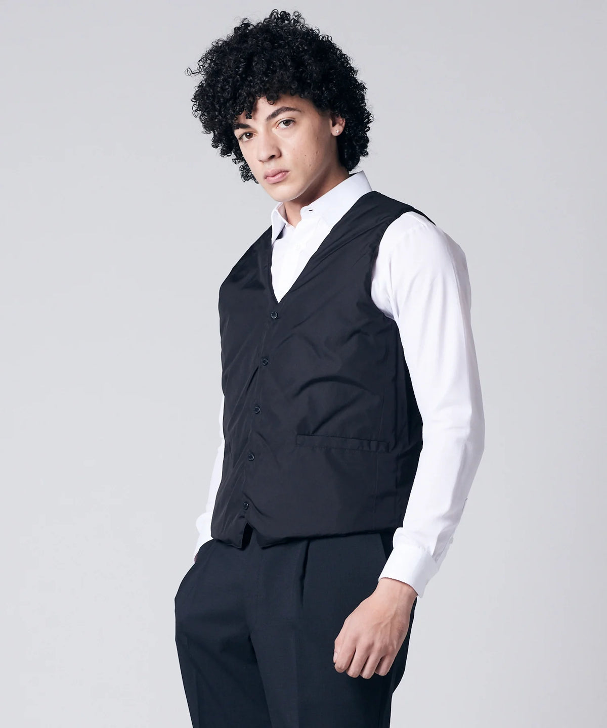 BLACK（裏側）／模特兒身高 180cm／穿著尺寸 L