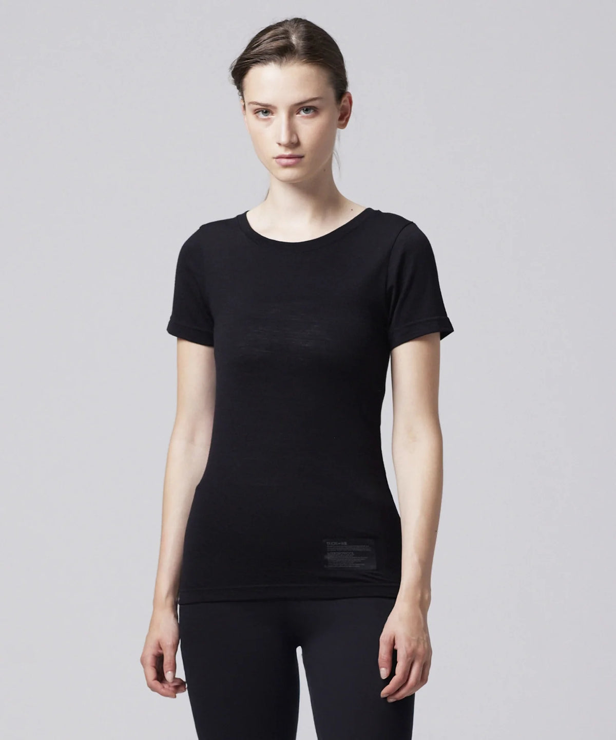 BLACK／模特兒身高 172cm／穿著尺寸 WOMEN L