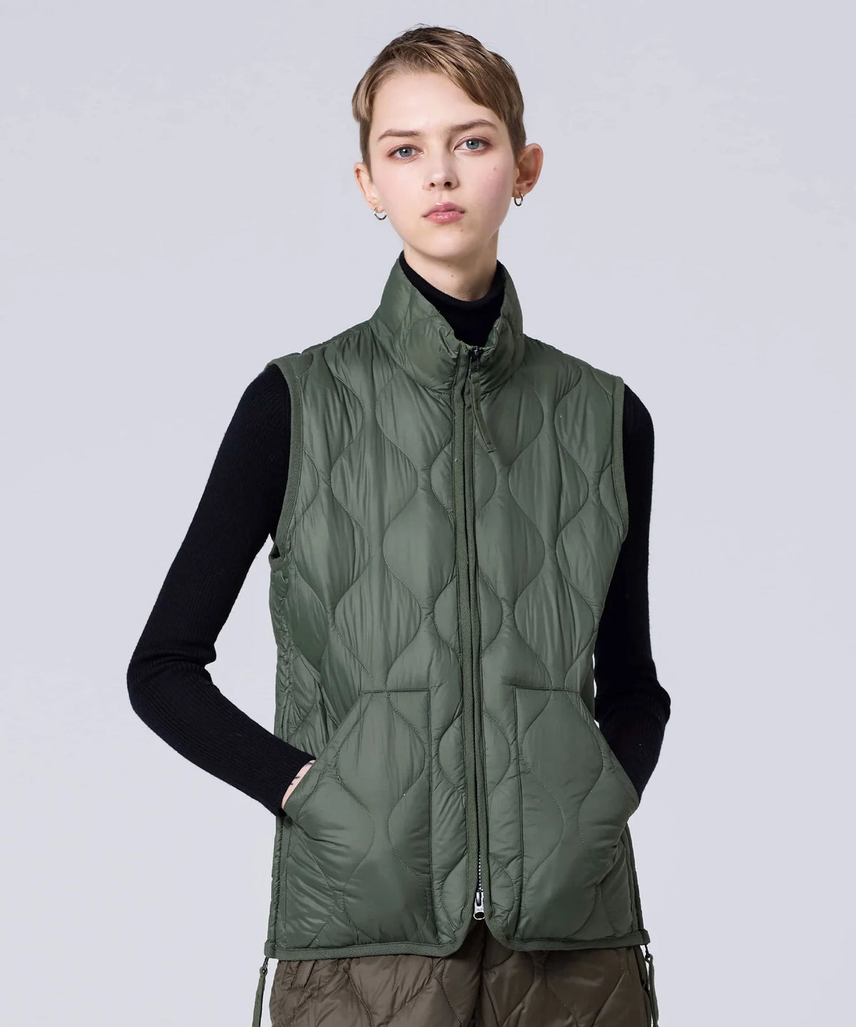 OLIVE／模特兒身高 171cm／穿著尺寸 XS