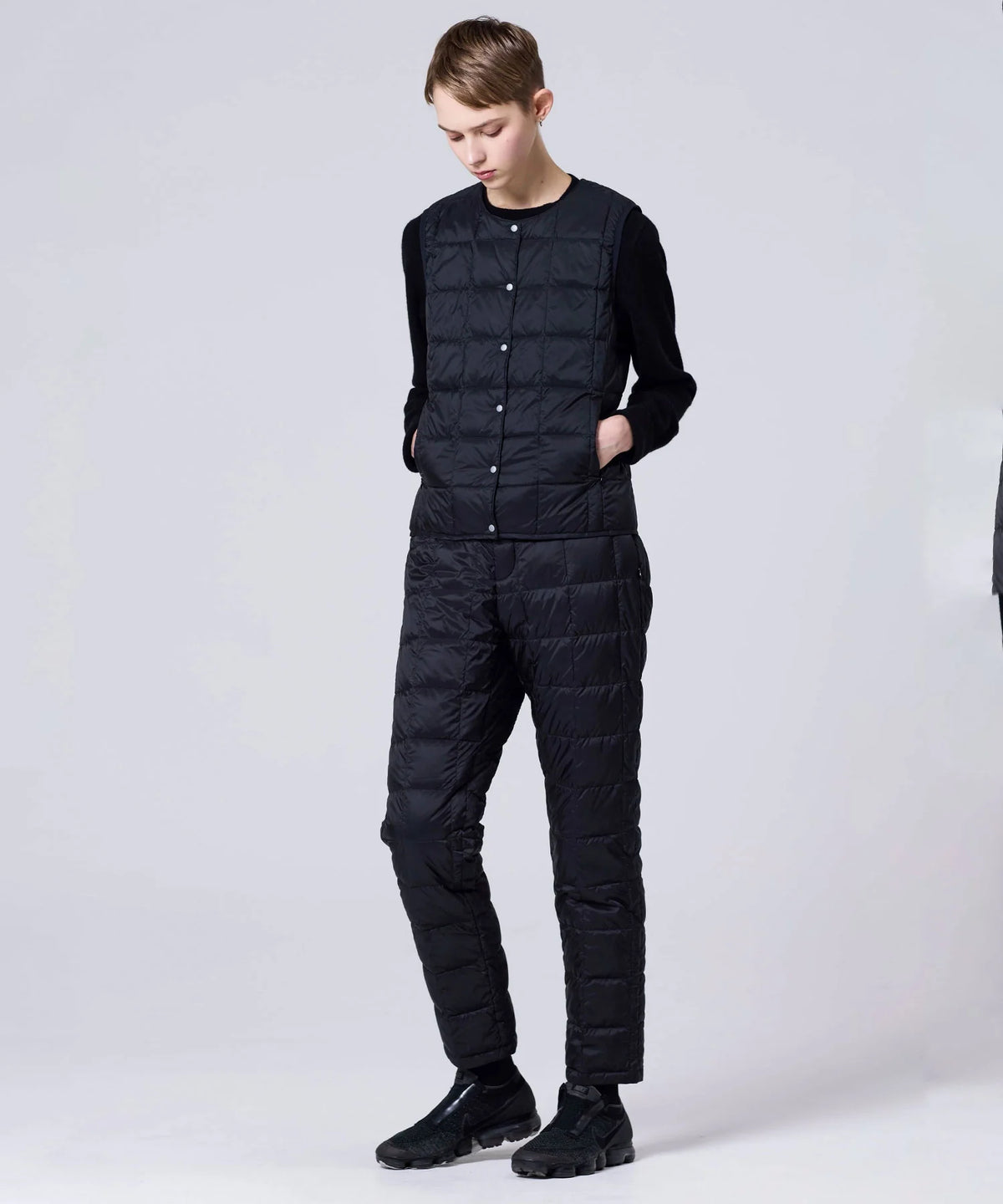 BLACK／模特兒身高 171cm／穿著尺寸 XS