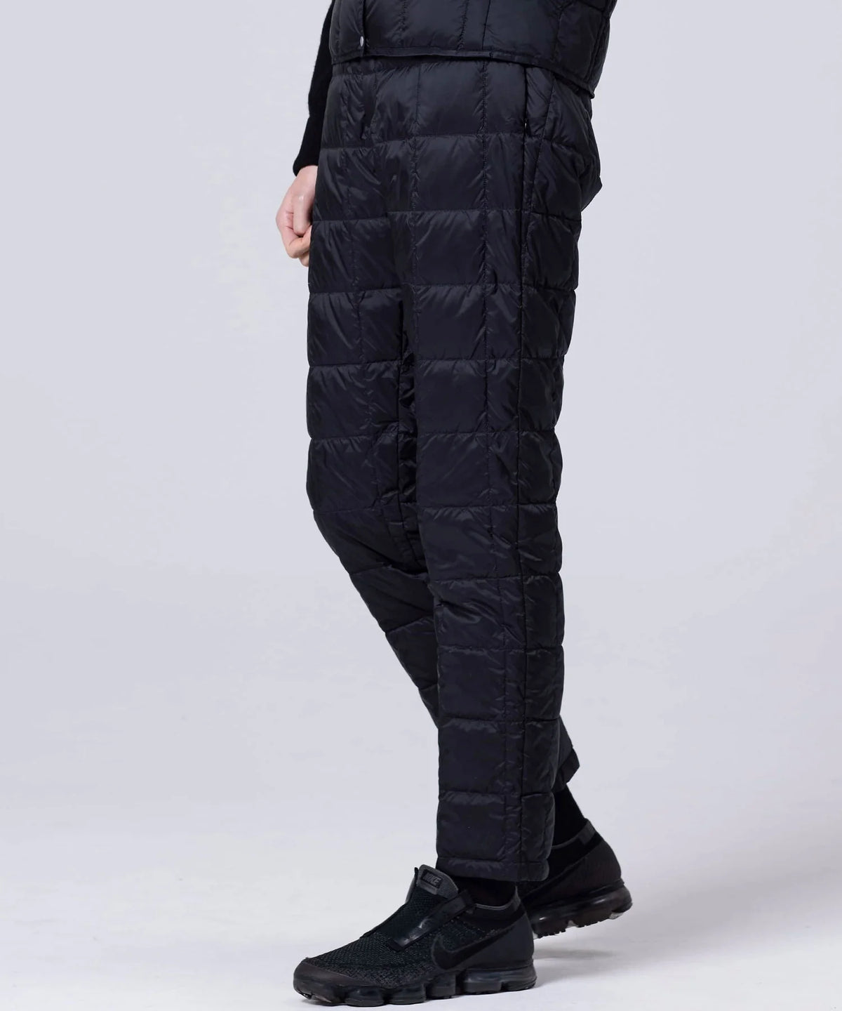 BLACK／模特兒身高 171cm／穿著尺寸 XS