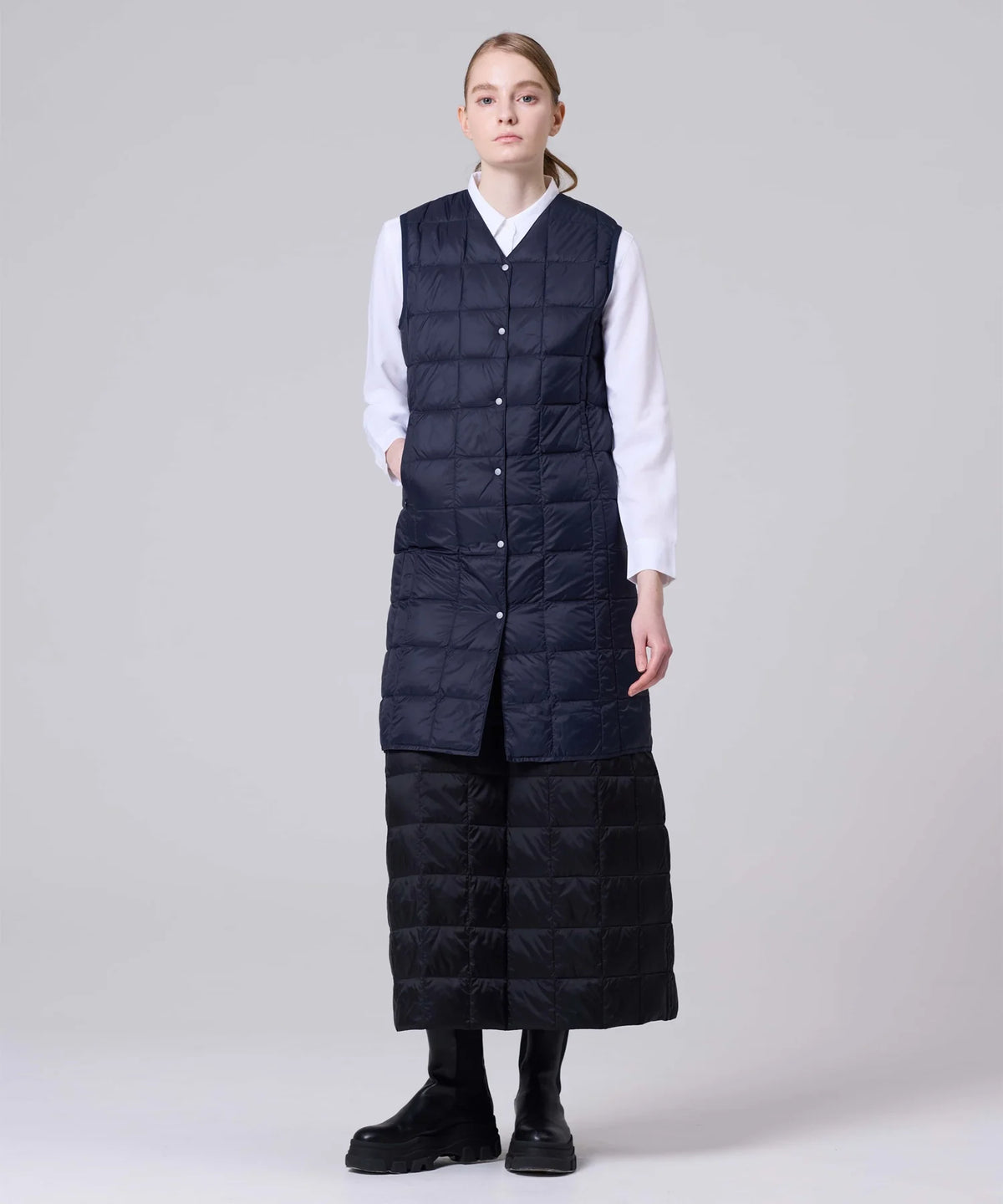 BLACK／模特兒身高 172cm／穿著尺寸 L