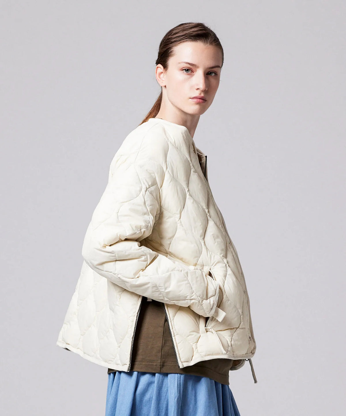 OFF WHITE／模特兒身高 169cm／穿著尺寸 XS